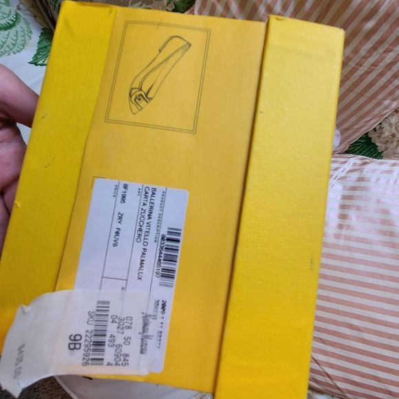 FENDI !!! Pointed Toe Ballerina Flats w/ Buckle ! - Picture 16 of 16